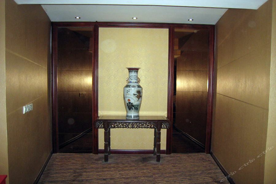 פוז'ו Hong Qi Grand Hotel מראה חיצוני תמונה