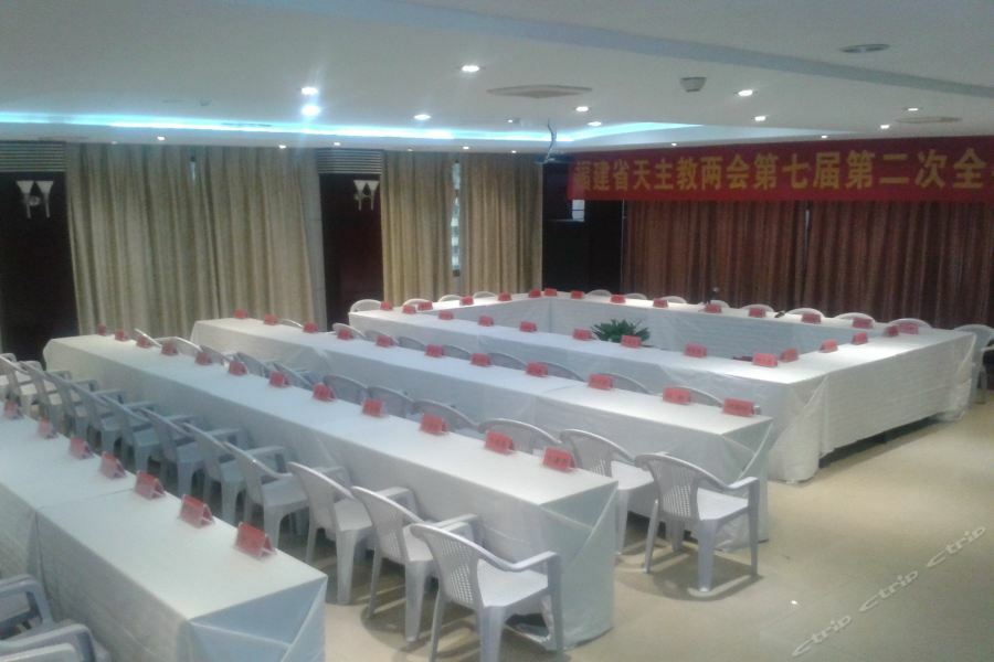 פוז'ו Hong Qi Grand Hotel מראה חיצוני תמונה